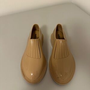 Melissa Preppy Rubber Loafers in Khaki | Size 8